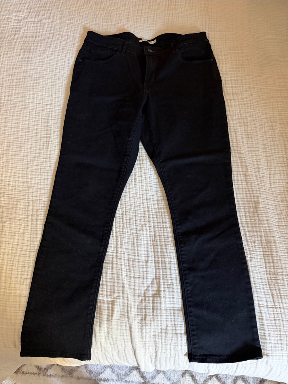 Levi's Women's Black Straight Leg Jeans